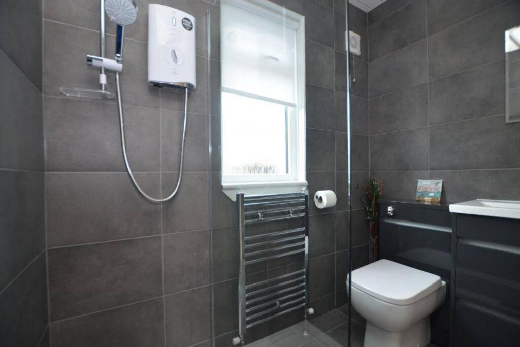 Apartamento Ideally Located Modern Flat Troon Exterior foto